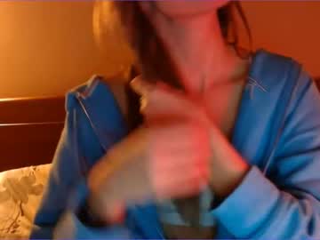 girl
        bitter_moon cam image #60123