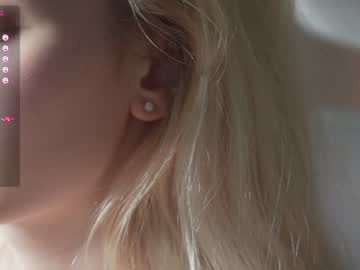 girl
        sonyaericsson cam image #2606541