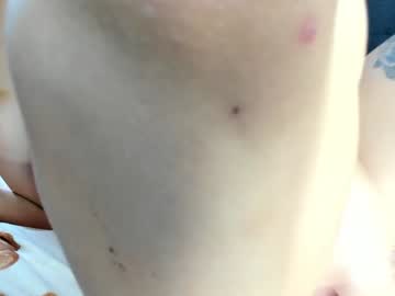girl
        mazeekiin cam image #4245802