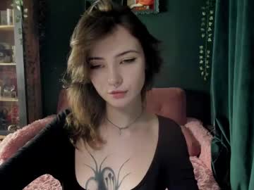 girl
        bmwm5f90 cam image #3832224