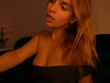girl
        lilbeccaxo cam image #3078943
