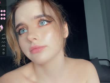 girl
        cute_caprice cam image #2292654