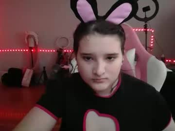 girl
        suzukibunny cam image #2995741