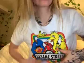 girl Webcam Girls Sex Thressome And Foursome with xalyxcatx