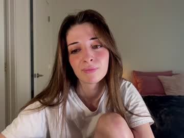 girl
        rosykindred cam image #1024231