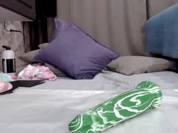 girl
        cuty_lucy cam image #1971493