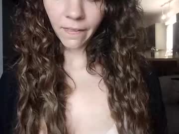 girl
        honeyhive_4u cam image #2907973