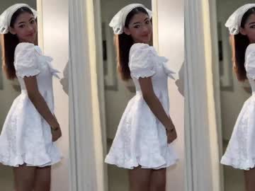 girl
        shena_nomy cam image #4455345