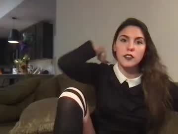 girl
        yrrossedunonxo cam image #1770538