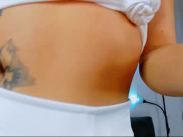 girl
        emmi_rosee cam image #304671
