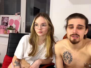 couple
        sexstar_l1fstyl3 cam image #2688596