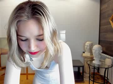 girl
        crystal__lady cam image #362541