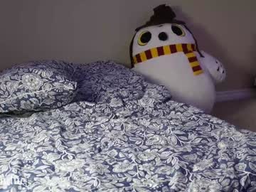girl
        bestblondiiecb cam image #3556055