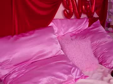 girl
        jollly_belle cam image #4237411
