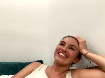 girl
        pinkbarbiedxll cam image #2603722