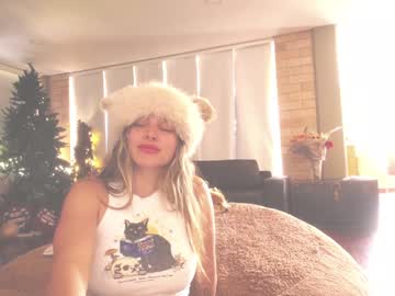 girl
        kendalltyler cam image #3717404