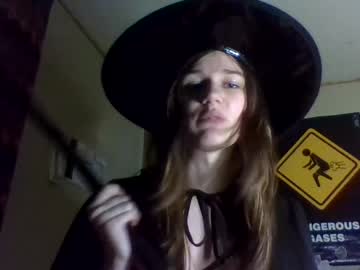 girl
        plaguedoctress cam image #4290314