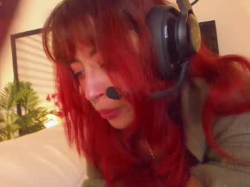 girl
        nebamazee cam image #4198688