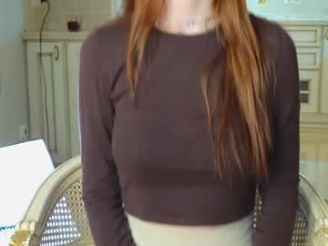 girl
        shirleywhitney cam image #2157425