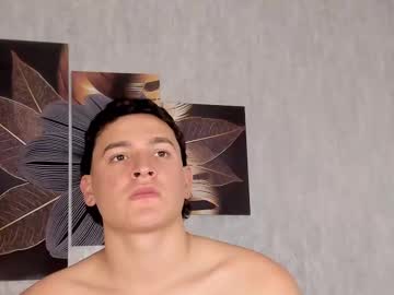 couple Webcam Girls Sex Thressome And Foursome with africa_parker