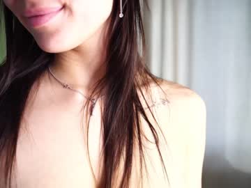 girl
        cassandra_diaz cam image #2657950
