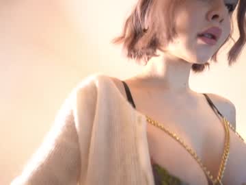 girl
        reei__ cam image #2637324