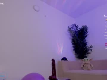 girl
        gigi_ulala cam image #1203308