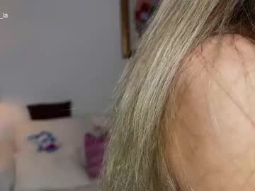 girl
        tatti_1 cam image #2823995