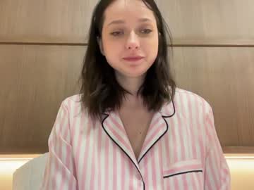 girl
        pileacadieri__ cam image #3874591