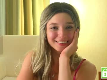 girl
        checkmypeach cam image #3110529