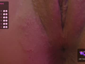 girl
        queenelia cam image #2229125
