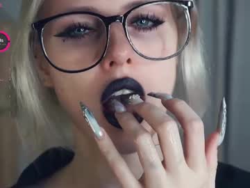 girl
        audreycarvin cam image #4280385