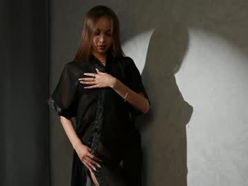 girl
        yeepshyy cam image #3298424