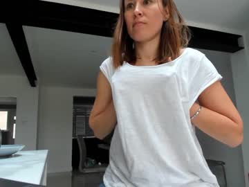 girl
        eatmypie69 cam image #658747