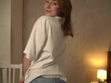 girl
        musiclebens cam image #3570539