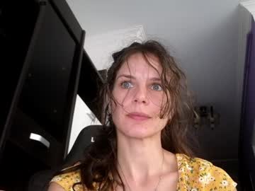 girl
        bella_alice cam image #4674463