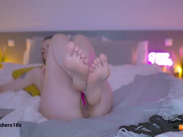girl
        miss_ak cam image #531360
