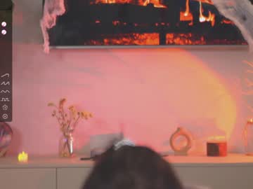 girl
        oki_dokie cam image #1821771