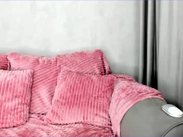 girl
        bboobscarol_ cam image #1006850