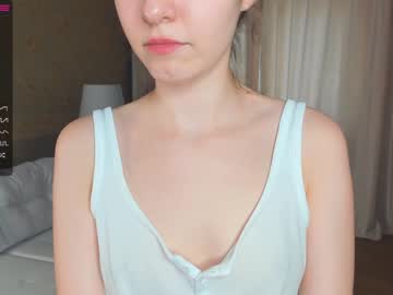 girl
        morning_smilee cam image #892983
