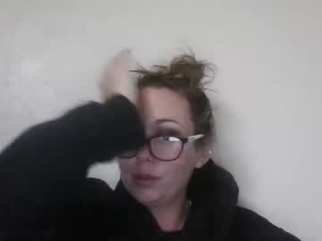 girl
        mikeyybby cam image #291005