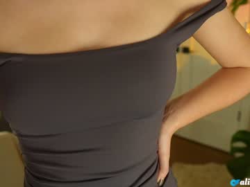 girl
        alisonrouge cam image #238661