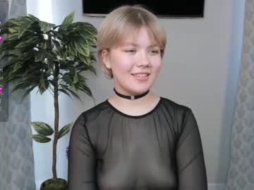 girl
        jettabayse cam image #2576609