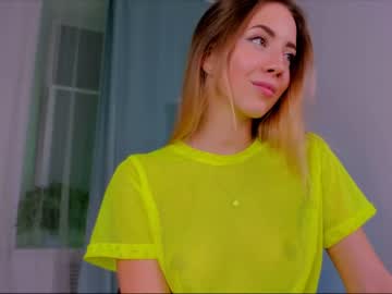girl
        emmi_rosee cam image #467468