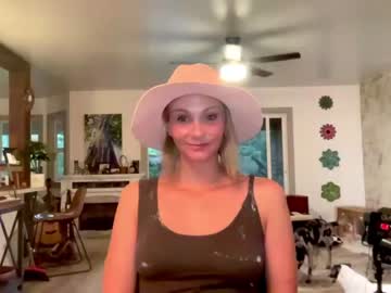 girl
        kaileeshy cam image #1230606
