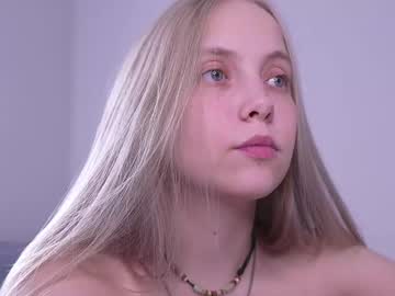 girl
        appr0ved cam image #4497778