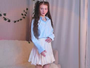 girl
        edithgalpin cam image #4131000