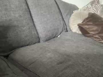 girl
        nickisymms_ cam image #696830