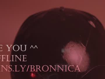 girl
        bronnica cam image #994926