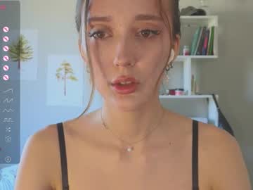 girl
        eva_hayess cam image #3447261